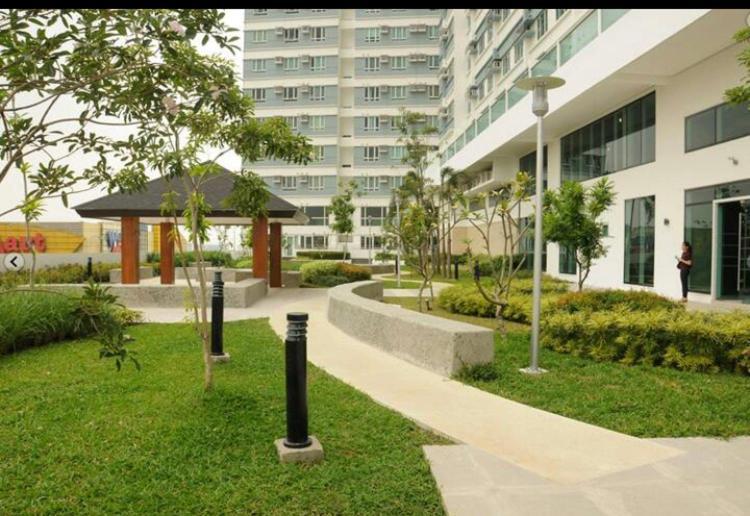 Beacon Makati Condo Free Pool Access Free Wifi 100Mbps & Free Netflix Манила Екстериор снимка