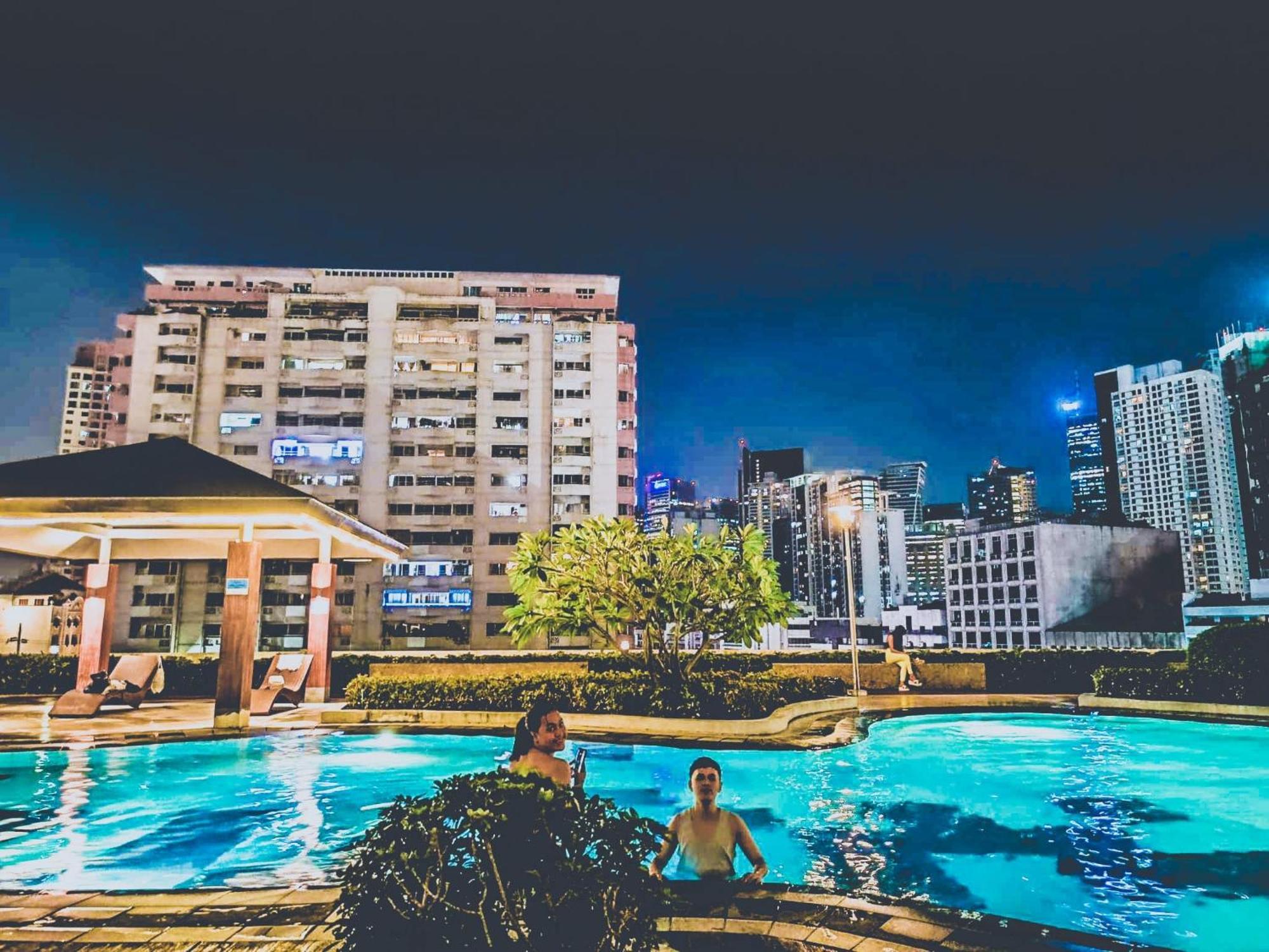 Beacon Makati Condo Free Pool Access Free Wifi 100Mbps & Free Netflix Манила Екстериор снимка