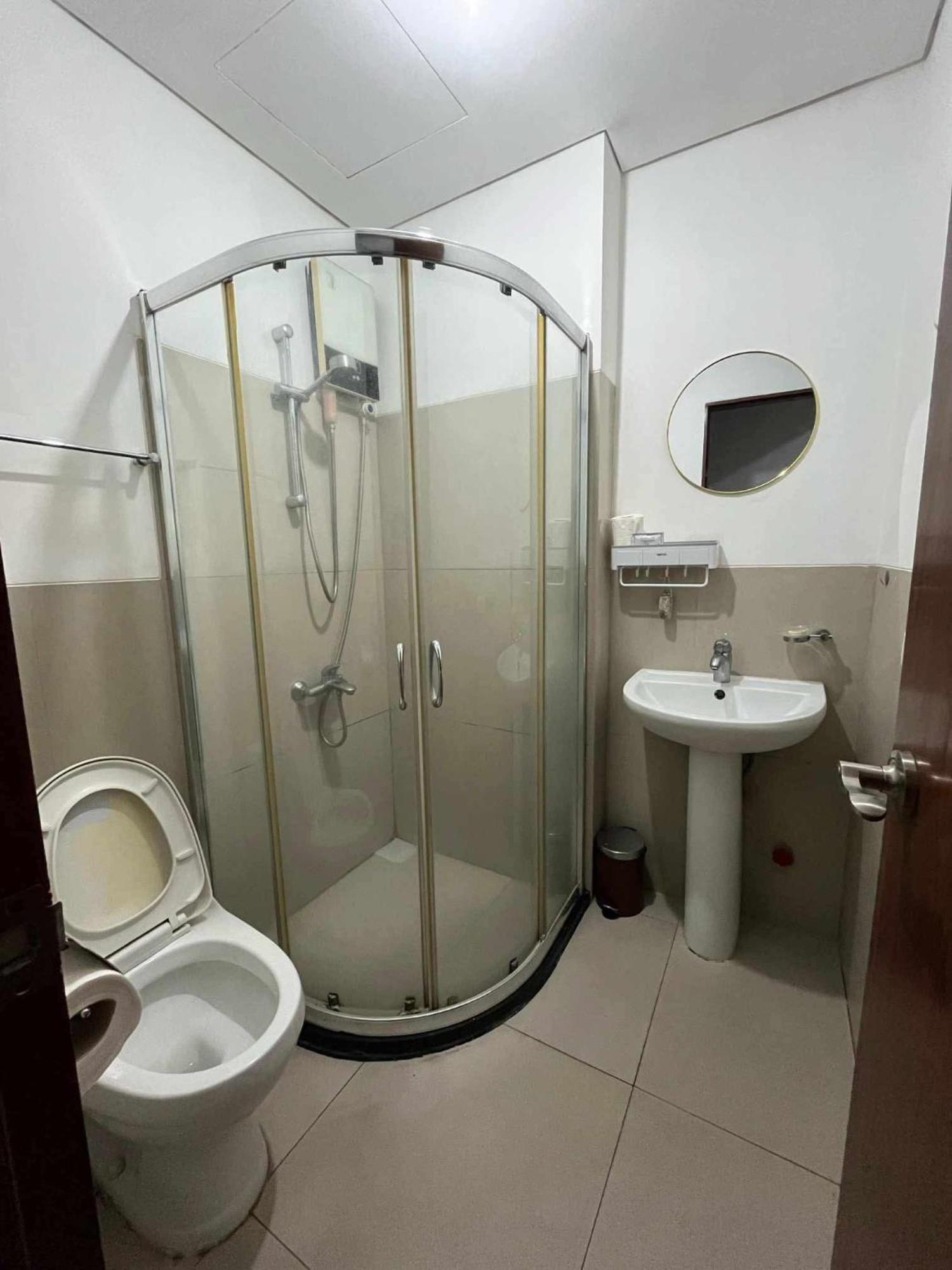 Beacon Makati Condo Free Pool Access Free Wifi 100Mbps & Free Netflix Манила Екстериор снимка