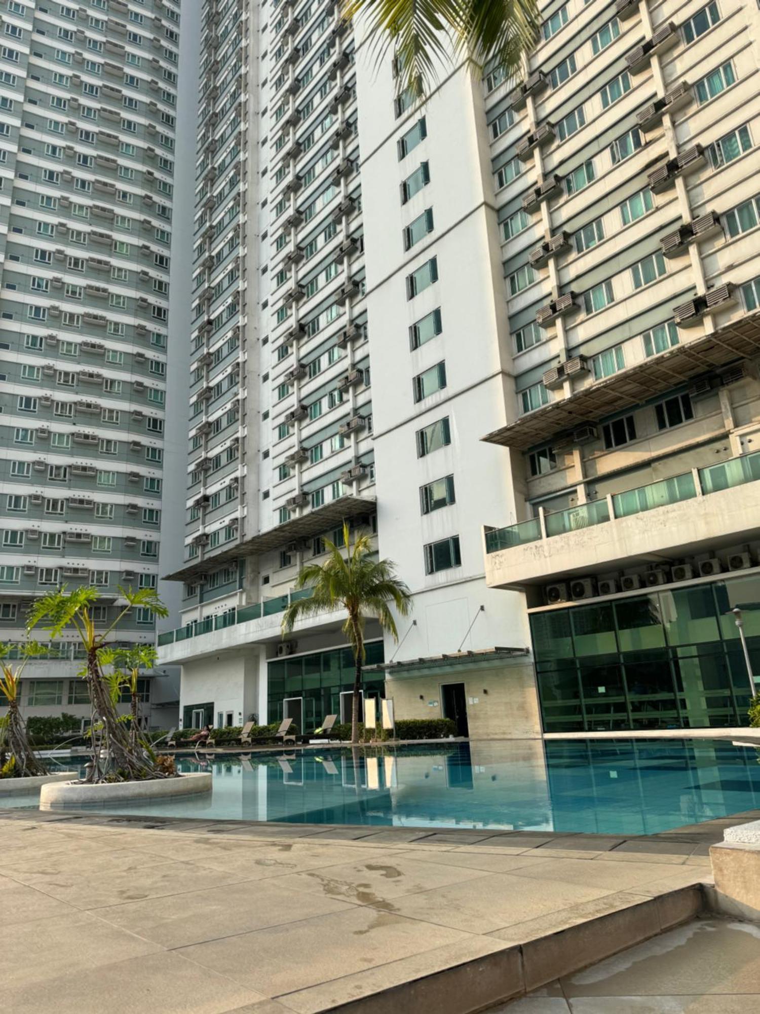 Beacon Makati Condo Free Pool Access Free Wifi 100Mbps & Free Netflix Манила Екстериор снимка